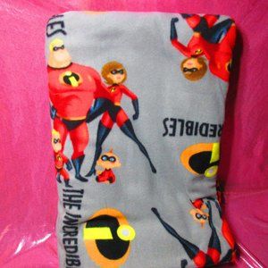 Incredibles 2 Family Super Heroes 91" x 58" Fleece Blanket